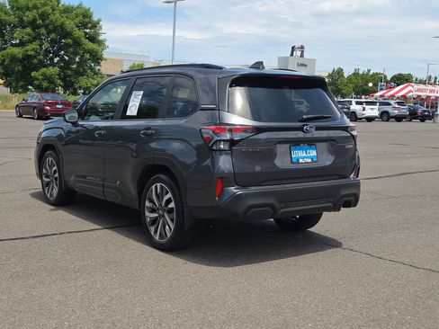 Used 2025 Subaru Forester Touring AWD/4WD image 12