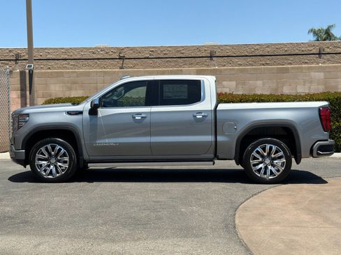 New 2026 GMC Sierra 1500 Denali w/ Denali Reserve Package AWD/4WD image 7