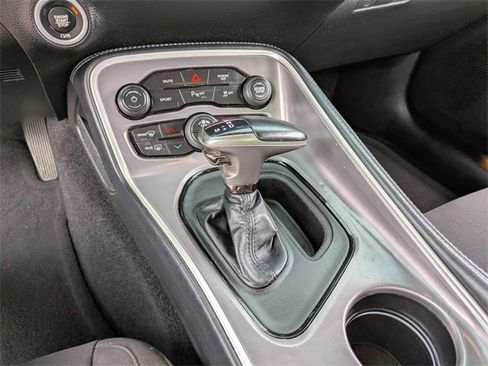 Used 2021 Dodge Challenger SXT w/ Driver Convenience Group image 18