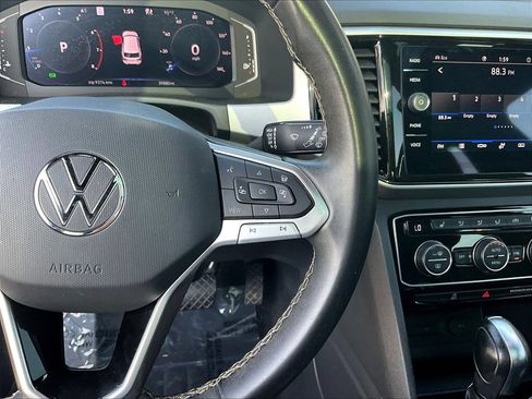 Used 2023 Volkswagen Atlas Cross Sport SEL AWD/4WD image 12