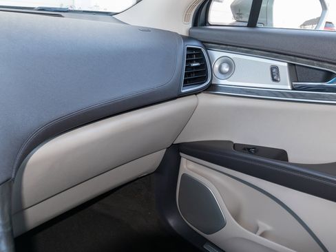 Used 2020 Lincoln Nautilus Reserve w/ Equipment Group 202A image 29