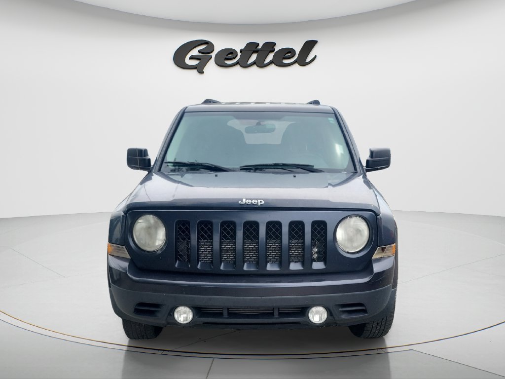 Used 2014 Jeep Patriot Sport w/ Power Value Group FWD image 2