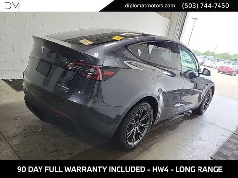 Used 2024 Tesla Model Y Long Range AWD/4WD image 4