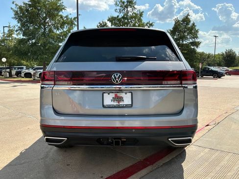 Used 2026 Volkswagen Atlas SE FWD image 7