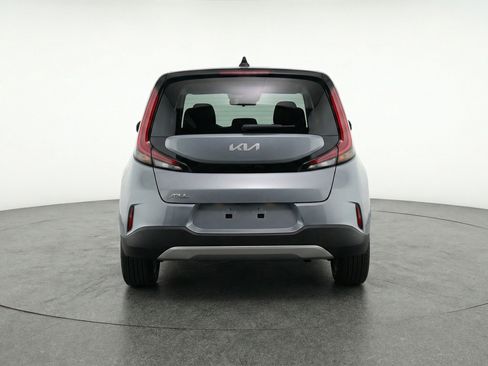 Used 2025 Kia Soul LX w/ LX Technology Package FWD image 7