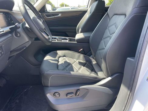 New 2026 Volkswagen Atlas SE FWD image 16
