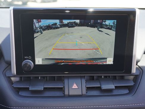 Used 2025 Toyota RAV4 XLE w/ Convenience Package image 17