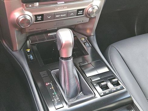 Used 2021 Lexus GX 460 Premium w/ Accessory Package AWD/4WD image 14