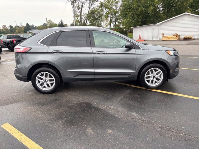 Used 2024 Ford Edge SEL w/ Convenience Package AWD/4WD image 2