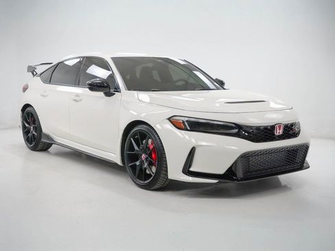 Used 2025 Honda Civic Type R image 8