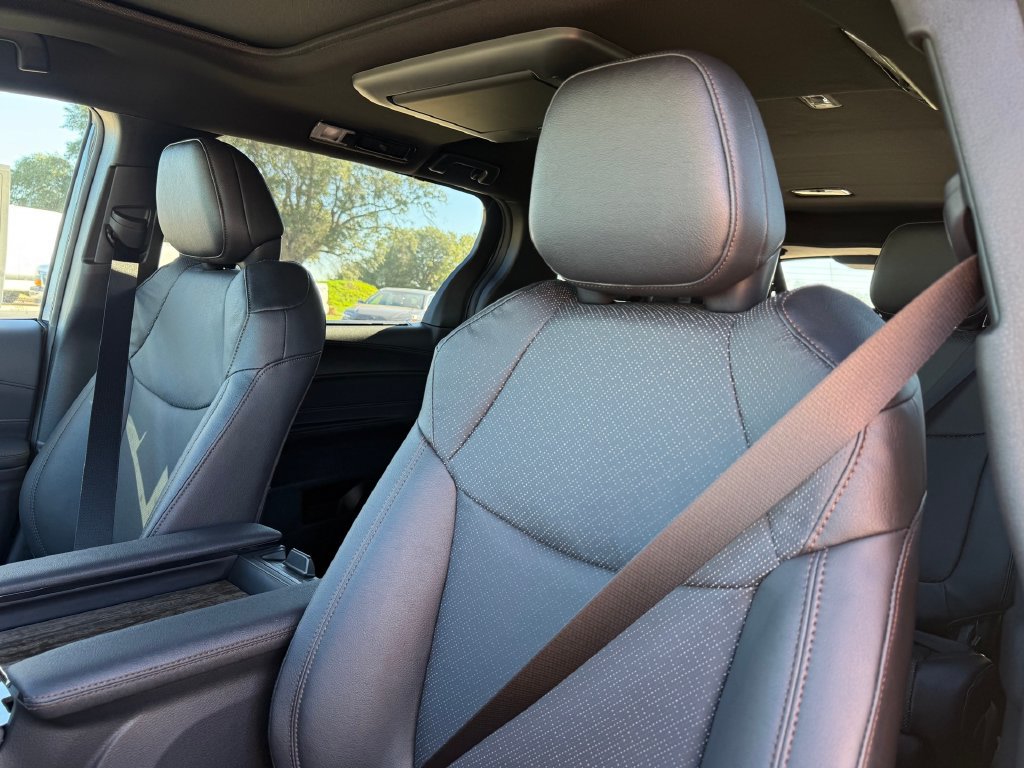 New 2026 Toyota Sienna Limited AWD/4WD image 10
