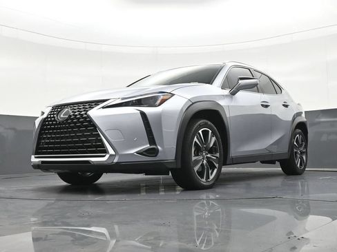 Used 2023 Lexus UX 250h FWD w/ Accessory Package (Z2) image 30