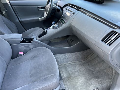 Used 2010 Toyota Prius Three FWD image 21