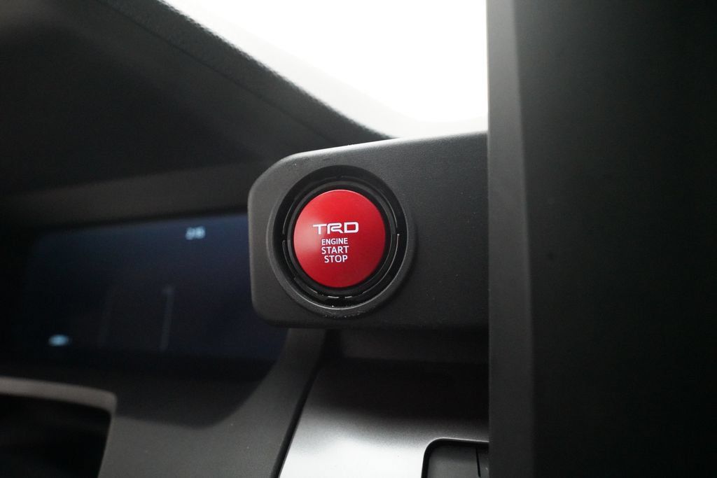 Used 2025 Toyota Tacoma TRD Sport AWD/4WD image 29