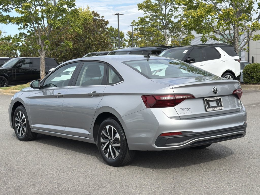 Used 2023 Volkswagen Jetta S FWD image 3