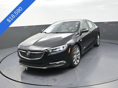 Used 2019 Buick Regal Avenir w/ Driver Confidence Package II FWD image 4