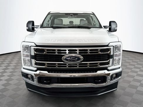 Used 2024 Ford F350 XLT w/ FX4 Off-Road Package AWD/4WD image 2