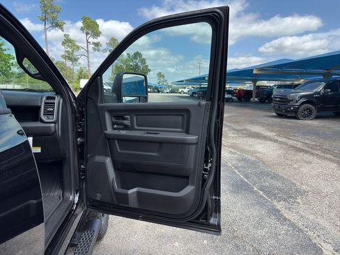 New 2026 RAM 2500 Warlock AWD/4WD image 14