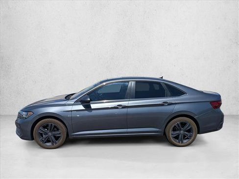 Used 2022 Volkswagen Jetta SE w/ Panoramic Sunroof Package FWD image 6