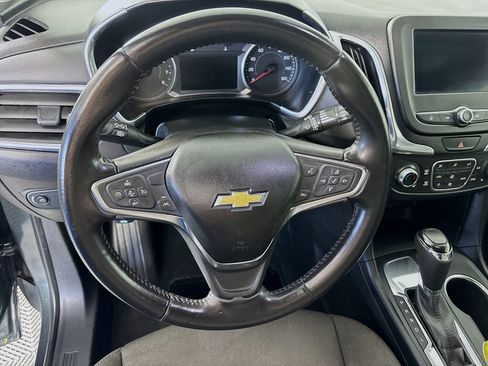 Used 2020 Chevrolet Equinox LT w/ Driver Convenience Package FWD image 11