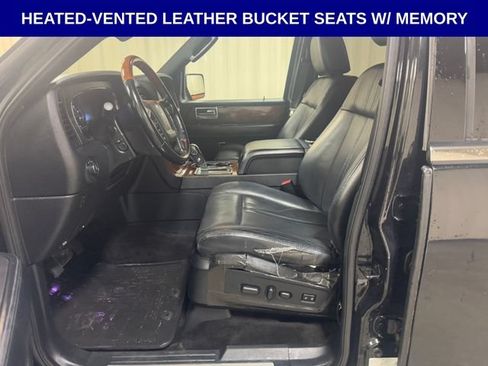 Used 2015 Lincoln Navigator 4WD image 14