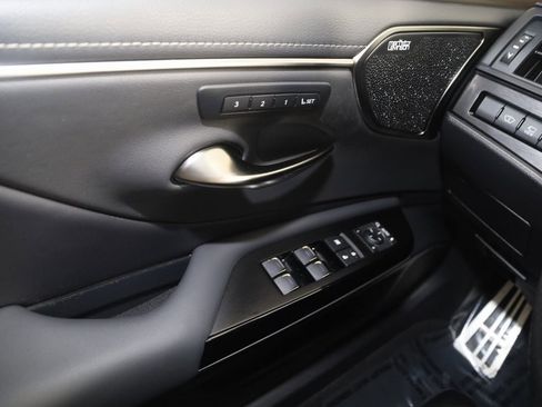 Used 2024 Lexus ES 300h F Sport w/ Accessory Package (Z2) image 34