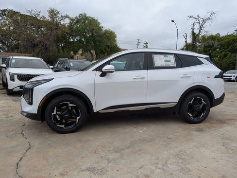 New 2026 Kia Sportage EX image 5