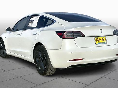 Used 2019 Tesla Model 3 Standard Range image 9