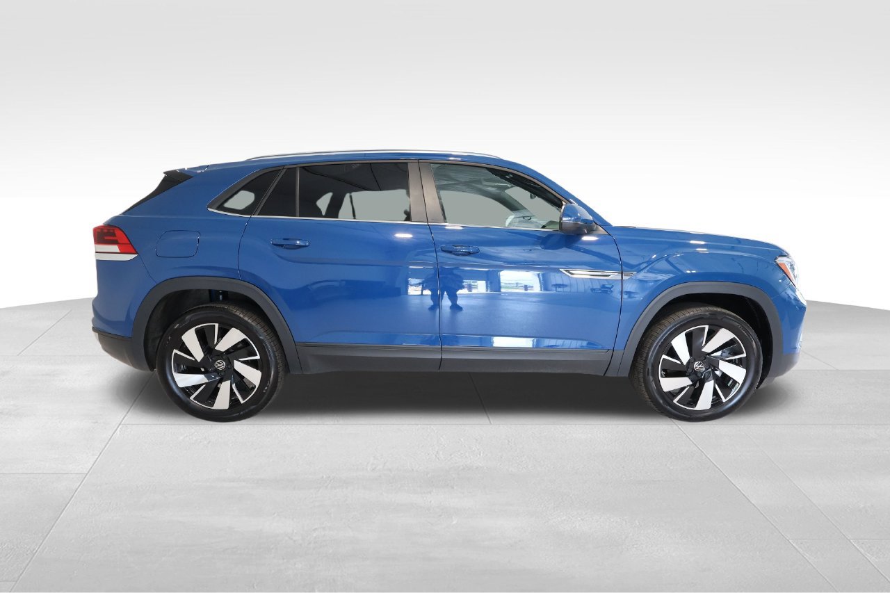 Used 2026 Volkswagen Atlas Cross Sport SE FWD image 5