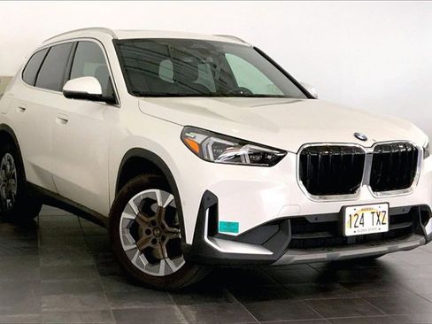 Certified 2023 BMW X1 xDrive28i w/ Convenience Package image 2