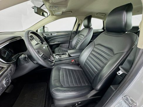 Used 2017 Ford Fusion Energi SE FWD image 20