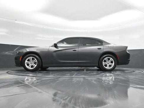 Used 2019 Dodge Charger SXT image 40