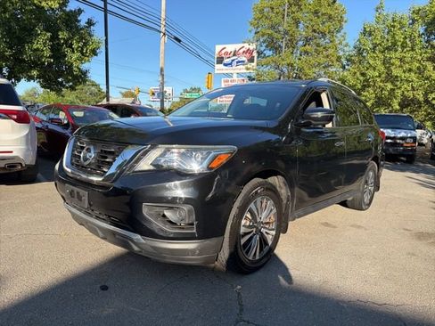Used 2018 Nissan Pathfinder S AWD/4WD image 3
