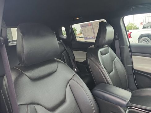 Used 2025 Jeep Compass Limited AWD/4WD image 10