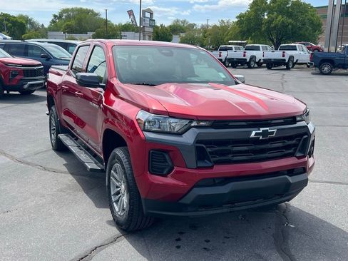 Certified 2025 Chevrolet Colorado LT w/ Advanced Trailering Package AWD/4WD image 7