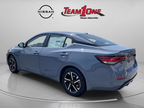 New 2025 Nissan Sentra SV image 4