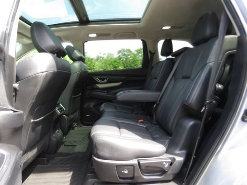 Used 2020 Subaru Ascent Limited w/ Technology Package AWD/4WD image 21
