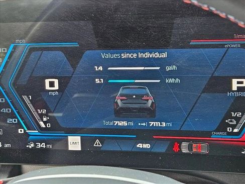 Used 2025 BMW M5 Touring image 11