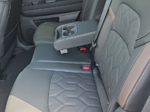 New 2026 Nissan Pathfinder Platinum image 4