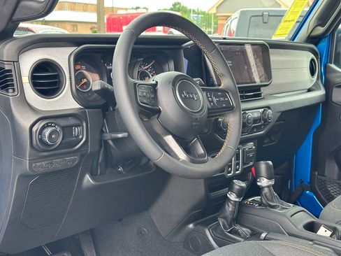 Used 2024 Jeep Wrangler Sport AWD/4WD image 11