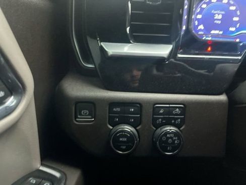 Used 2023 Chevrolet Silverado 1500 LTZ w/ Z71 Off-Road Package image 21