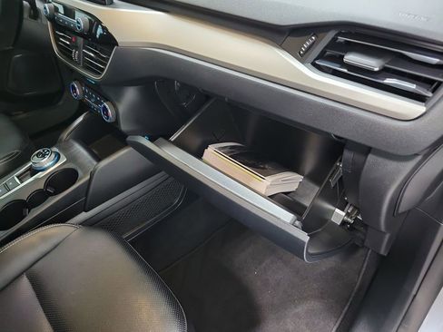 Used 2022 Ford Escape SEL image 27