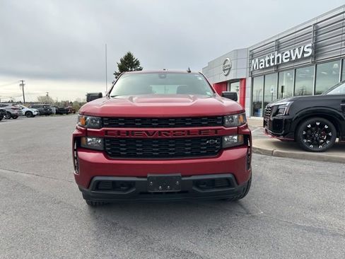 Used 2022 Chevrolet Silverado 1500 Custom w/ LPO, Blackout Package AWD/4WD image 2