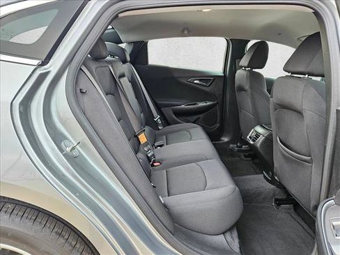 Used 2025 Chevrolet Malibu LT image 19