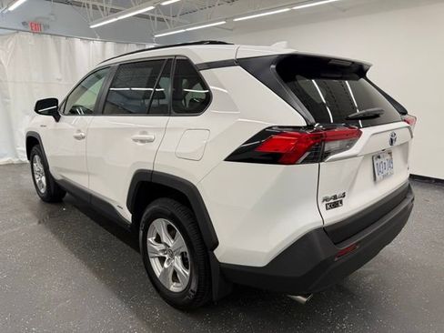 Used 2020 Toyota RAV4 LE w/ All Weather Liner Package AWD/4WD image 4