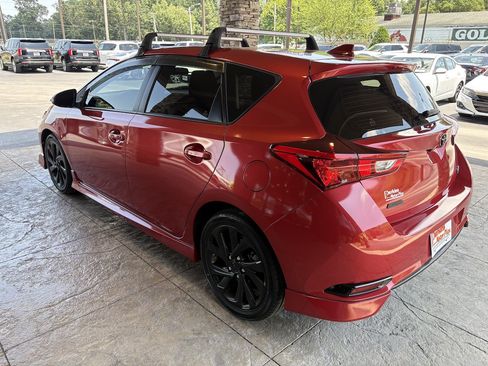 Used 2017 Toyota Corolla iM w/ All-Weather Mat Package FWD image 8