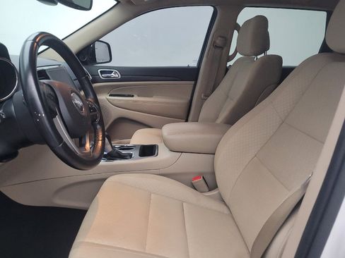 Used 2022 Jeep Grand Cherokee Laredo E AWD/4WD image 17