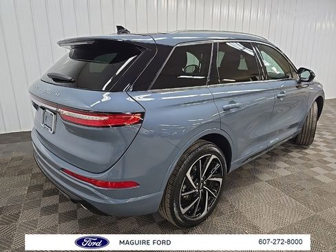 Used 2024 Lincoln Corsair Grand Touring image 13