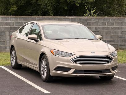 Used 2017 Ford Fusion SE w/ Fusion SE Technology Package