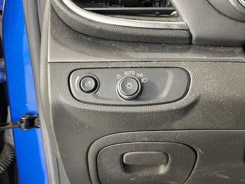 Certified 2018 Buick Encore Preferred FWD image 9